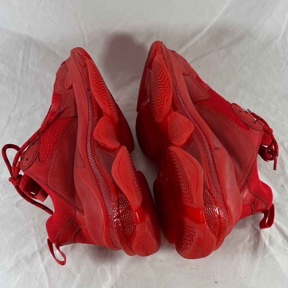 BALENCIAGA Red Triple S Sport Mens Sneakers Marked as 7US - Picture 16 of 17